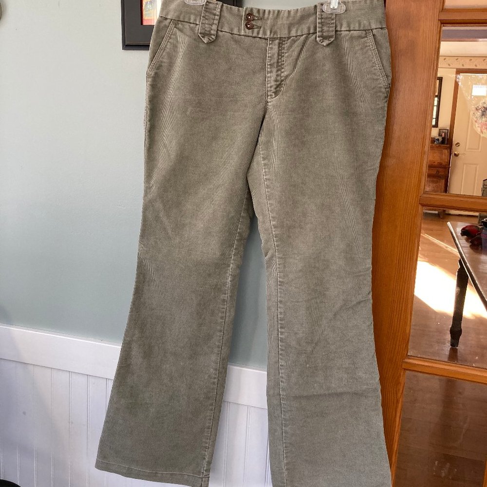 GAP Stretch Flare Corduroy Pants, Sage Size 8